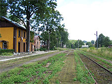 min 220 2.jpg min 220 2.jpg